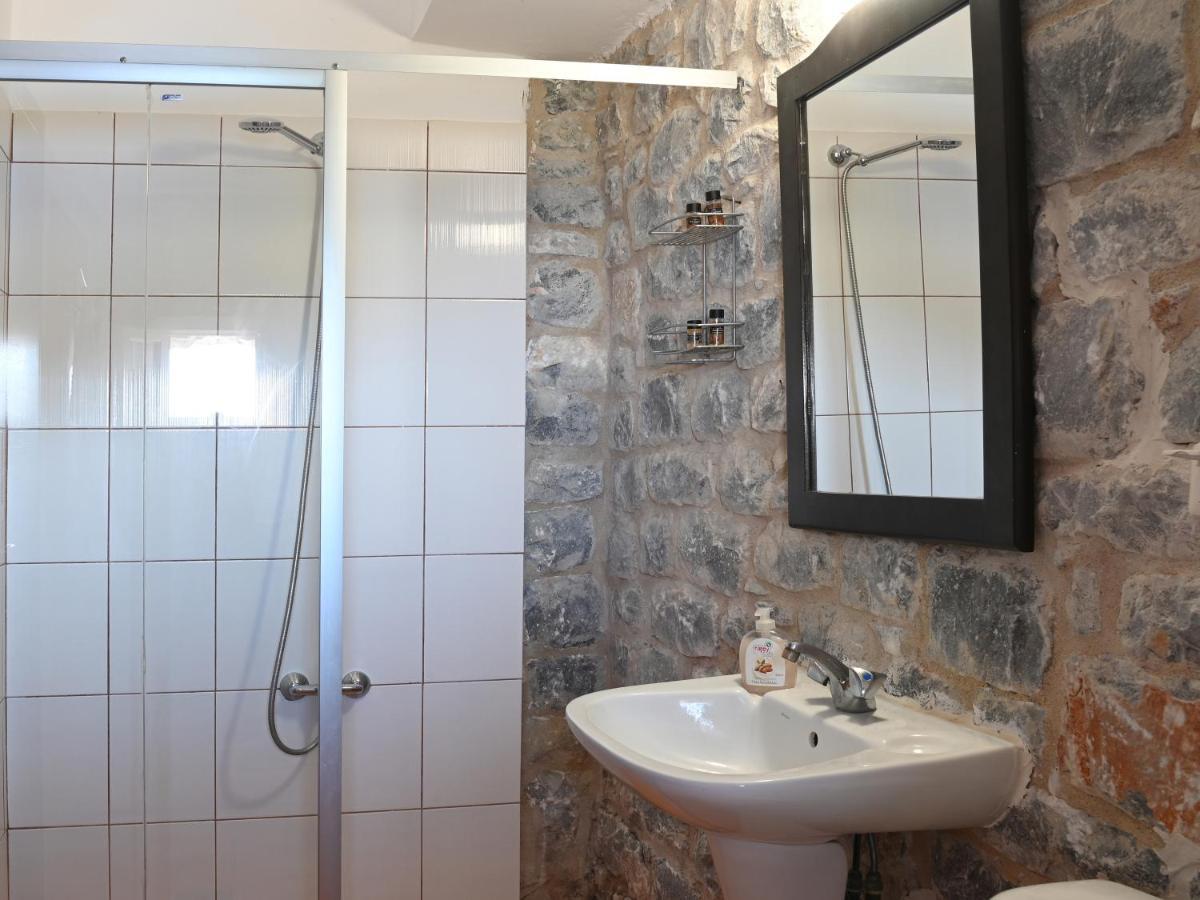 Selana View Apartment Karavostásion Екстериор снимка