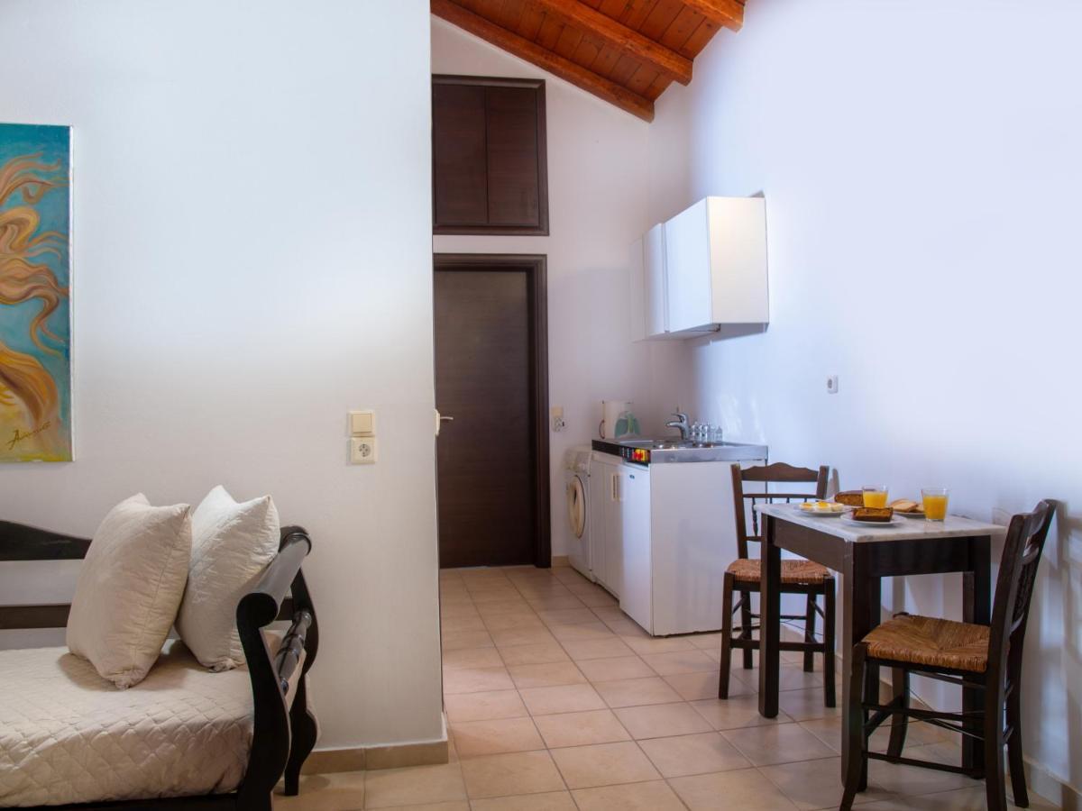 Selana View Apartment Karavostásion Екстериор снимка